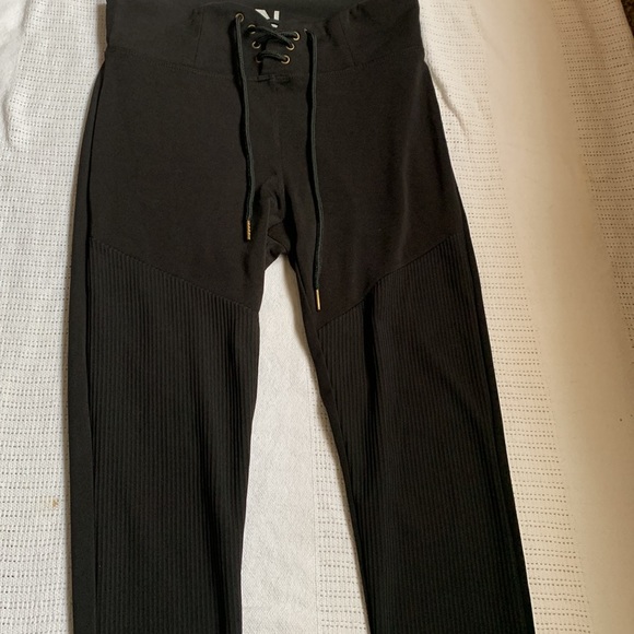 M Moto Leggings - Picture 4 of 4